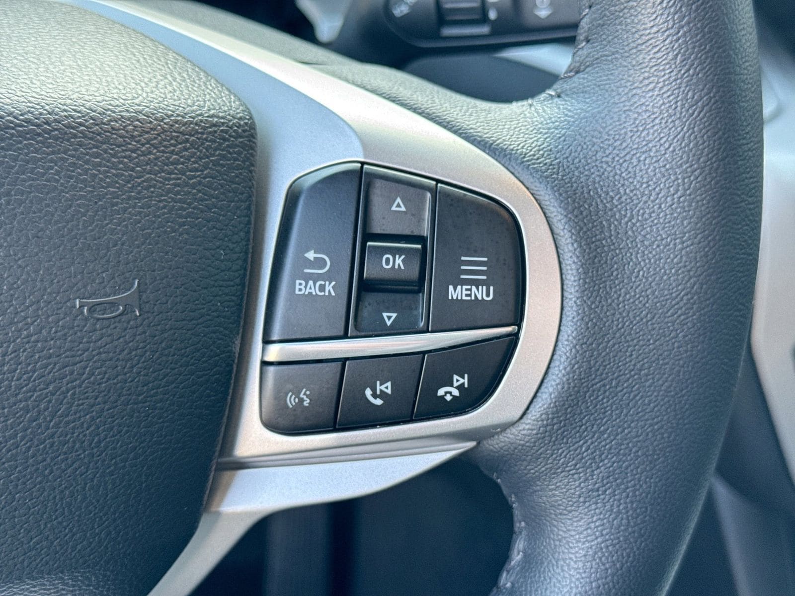 Thumbnail: 2024 Ford Explorer - 27