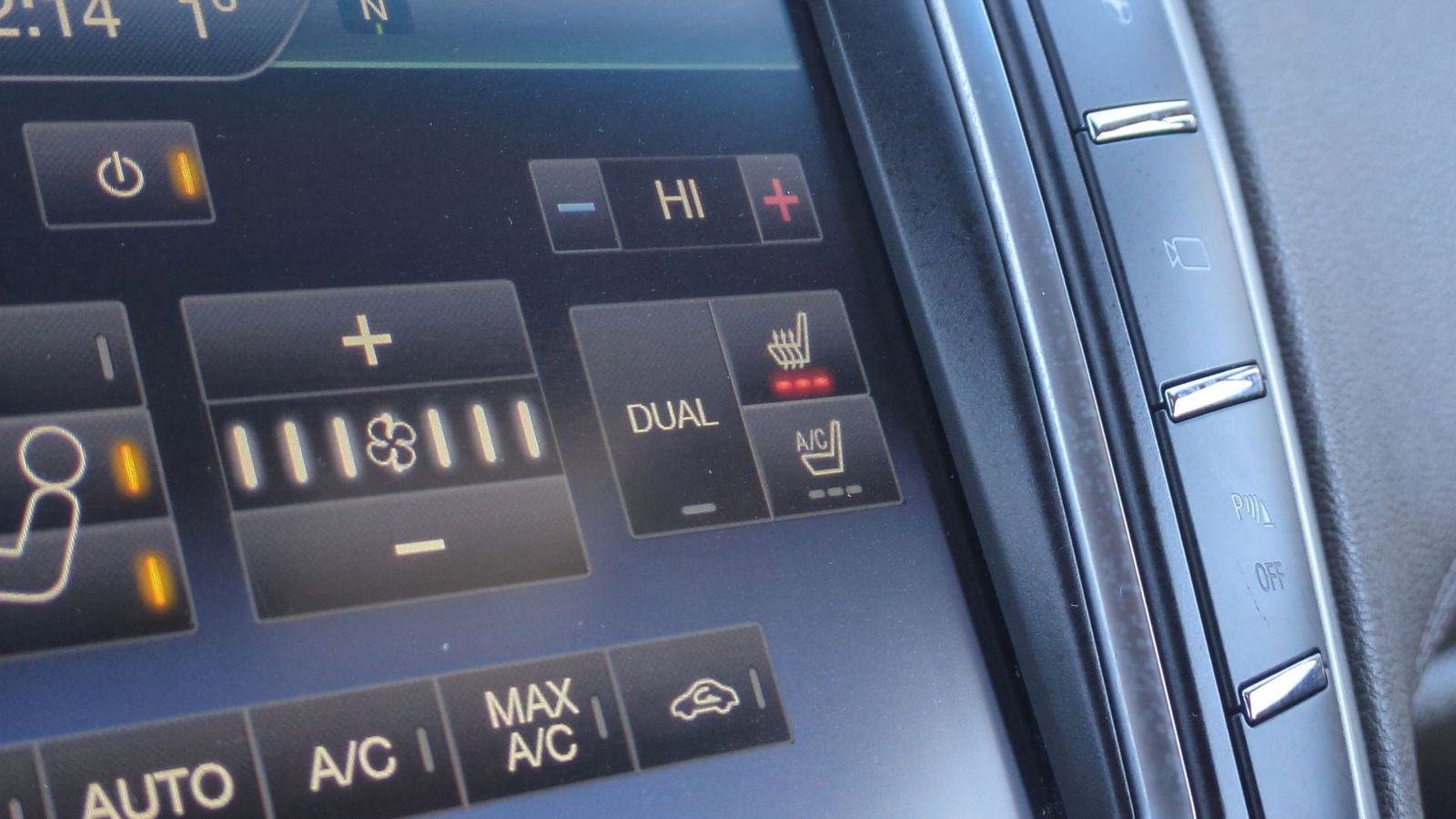 Thumbnail: 2016 Lincoln MKX - 39