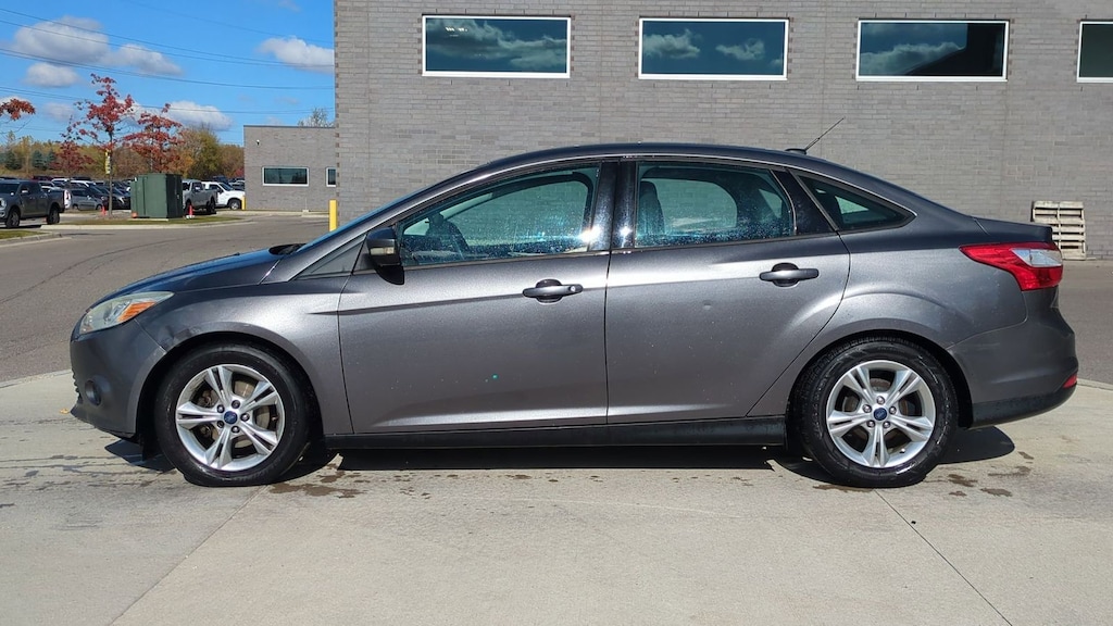 Used 2014 Ford Focus SE Sedan