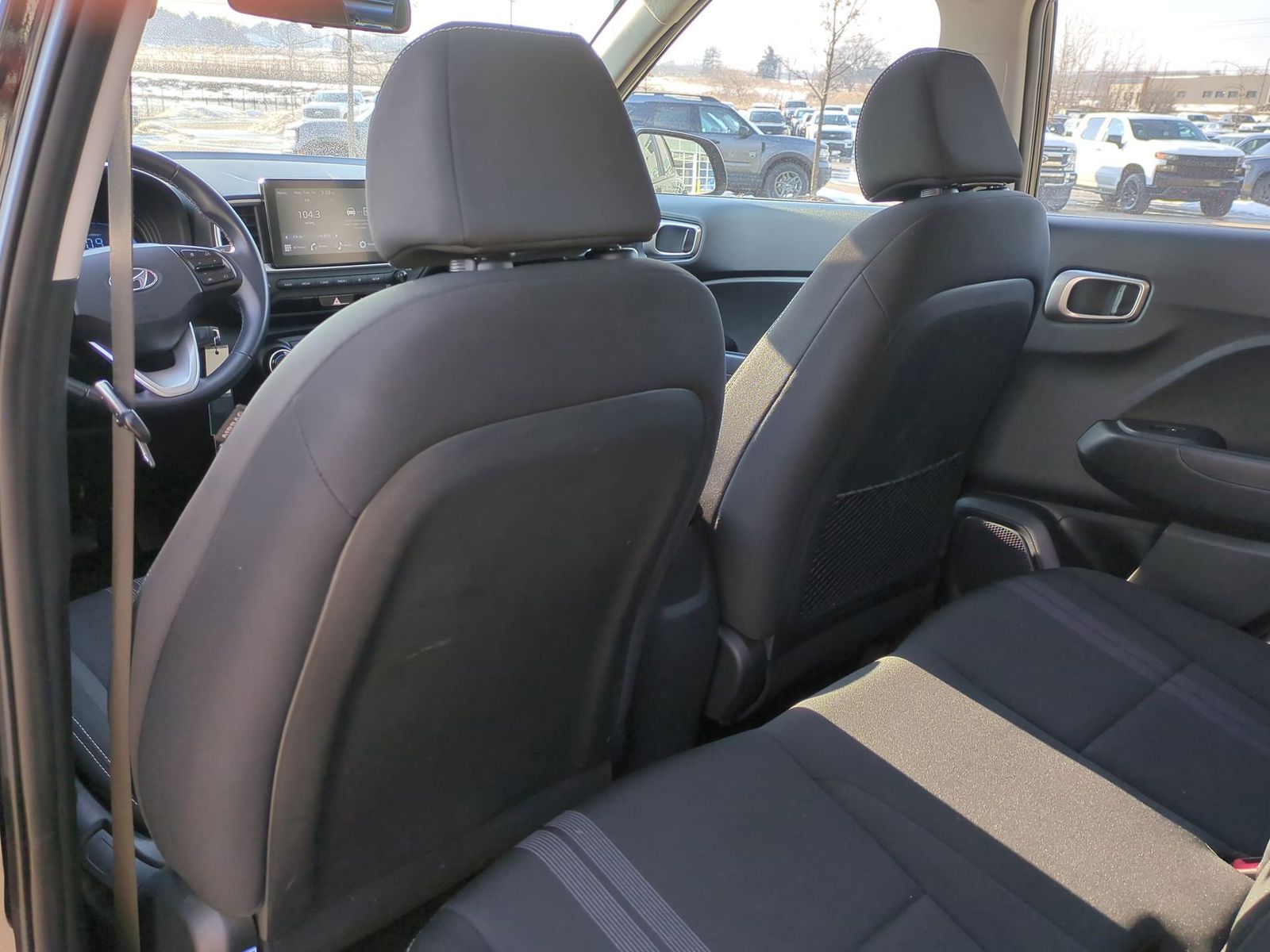 Thumbnail: 2023 Hyundai Venue - 20