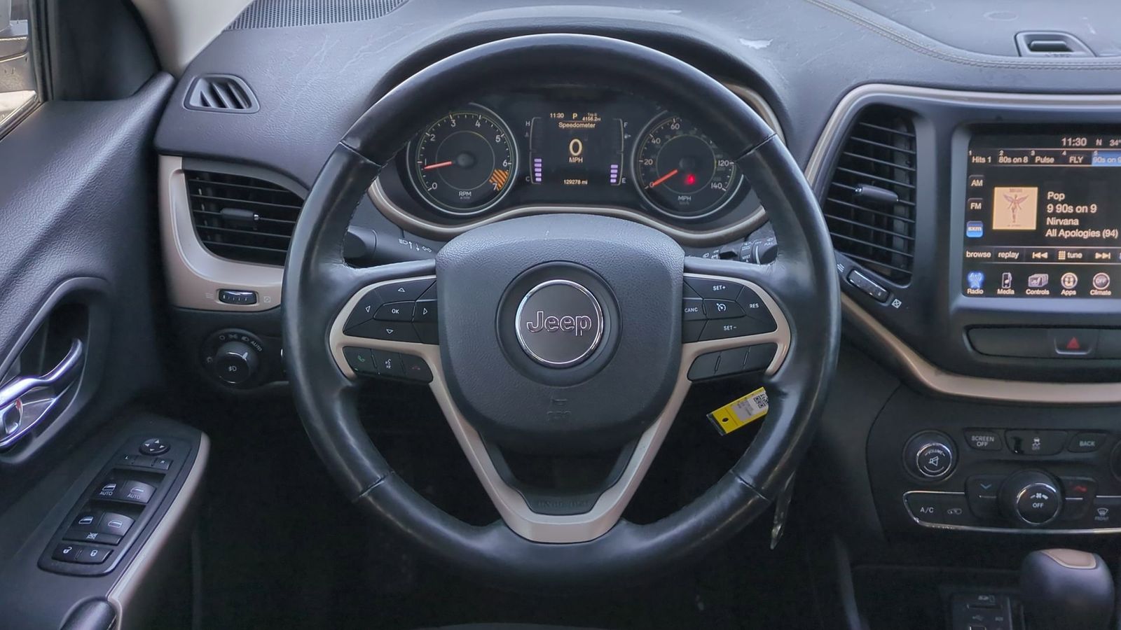 Thumbnail: 2018 Jeep Cherokee - 28