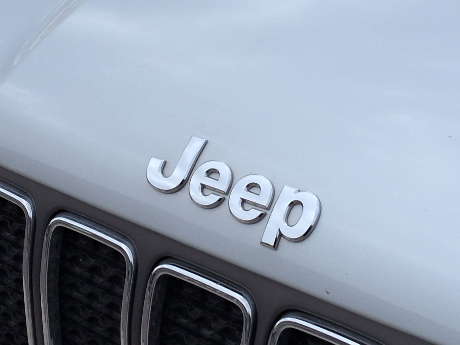 Thumbnail: 2020 Jeep Renegade - 14