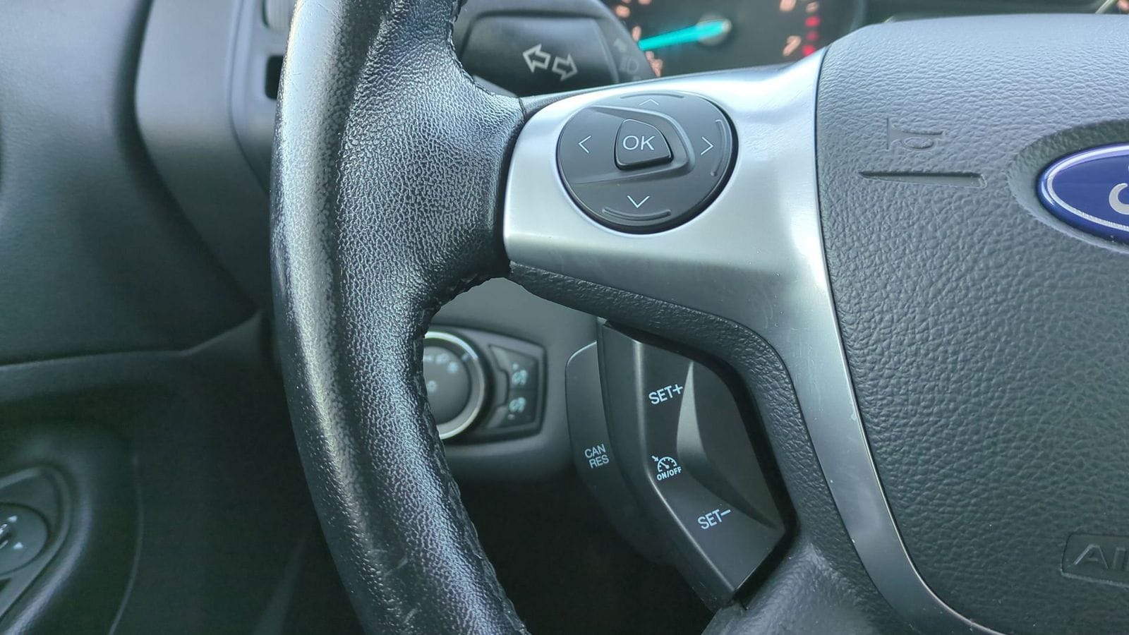 Thumbnail: 2014 Ford Escape - 27