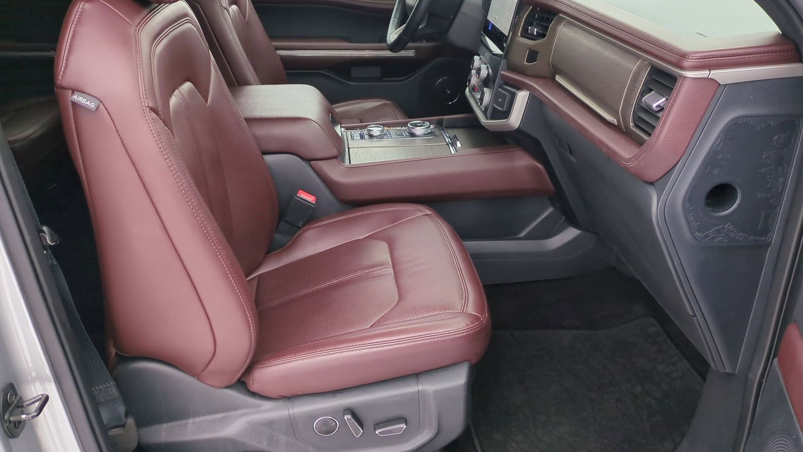 Thumbnail: 2022 Ford Expedition MAX - 24