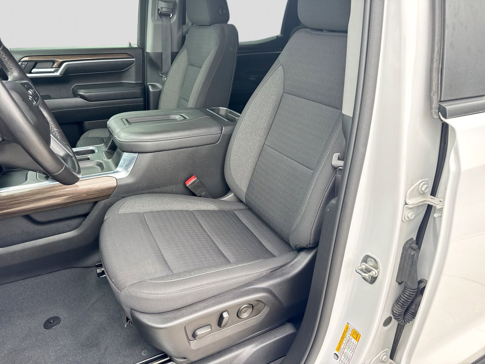 Thumbnail: 2022 Chevrolet Silverado 1500 - 15