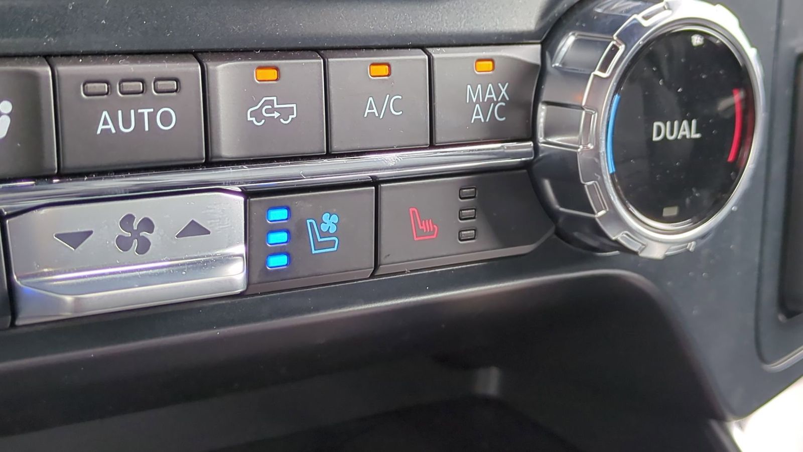 Thumbnail: 2025 Ford F-150 - 33