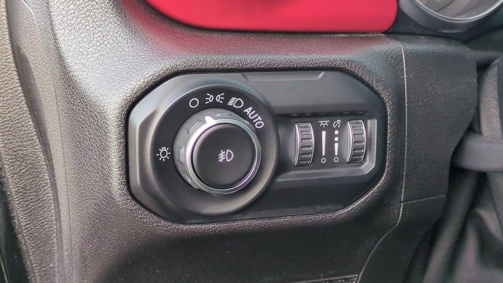 Thumbnail: 2020 Jeep Wrangler - 19