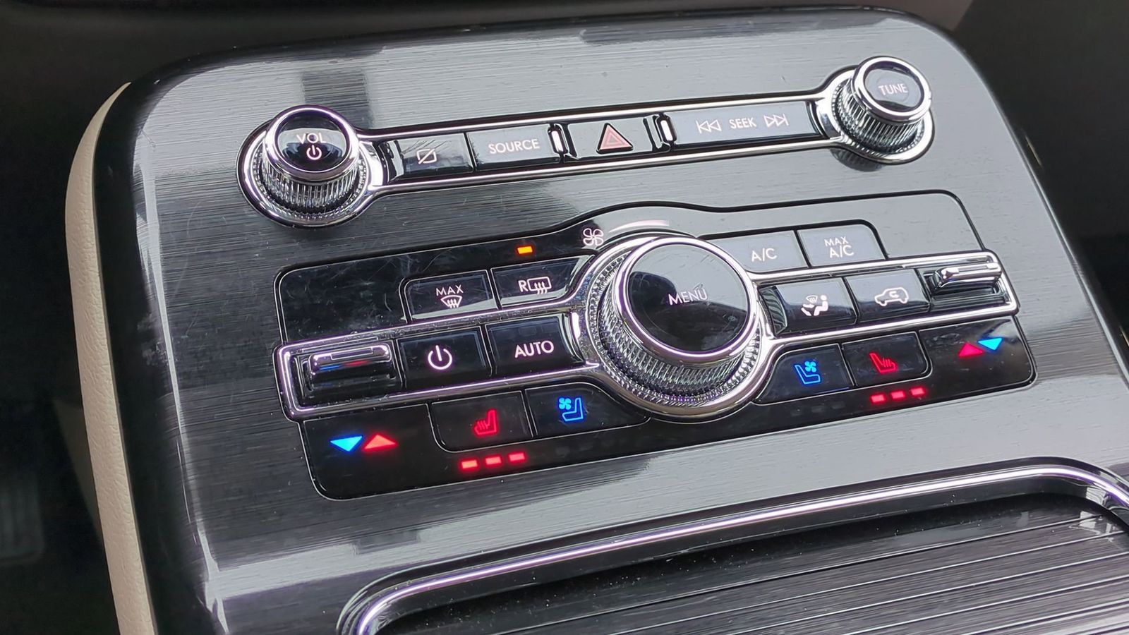 Thumbnail: 2022 Lincoln Nautilus - 35