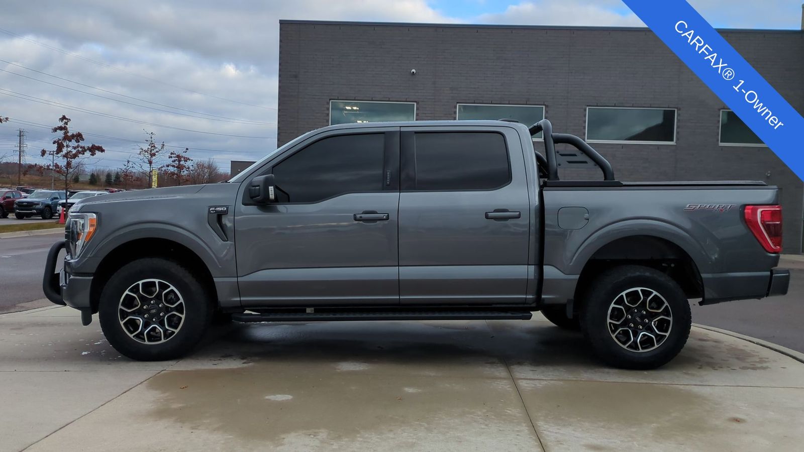 2023 Ford F-150 XLT photo 2