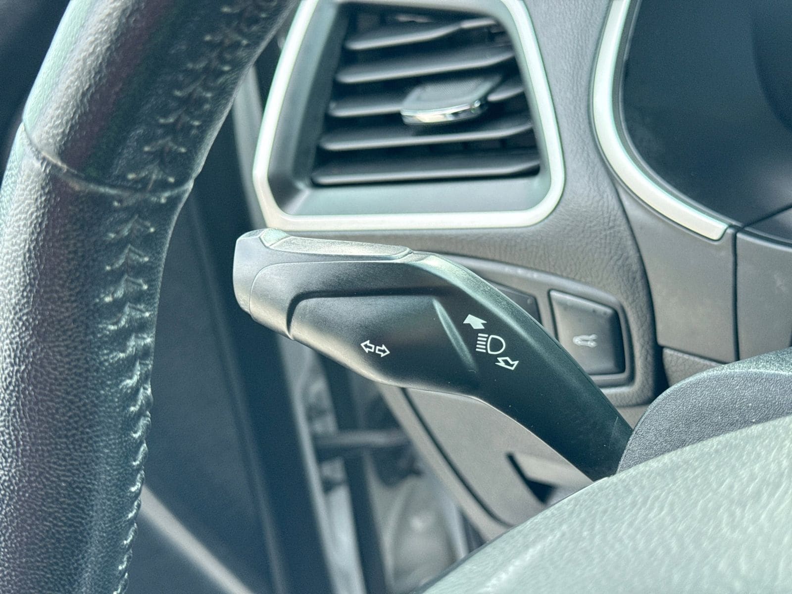 Thumbnail: 2017 Ford Edge - 27