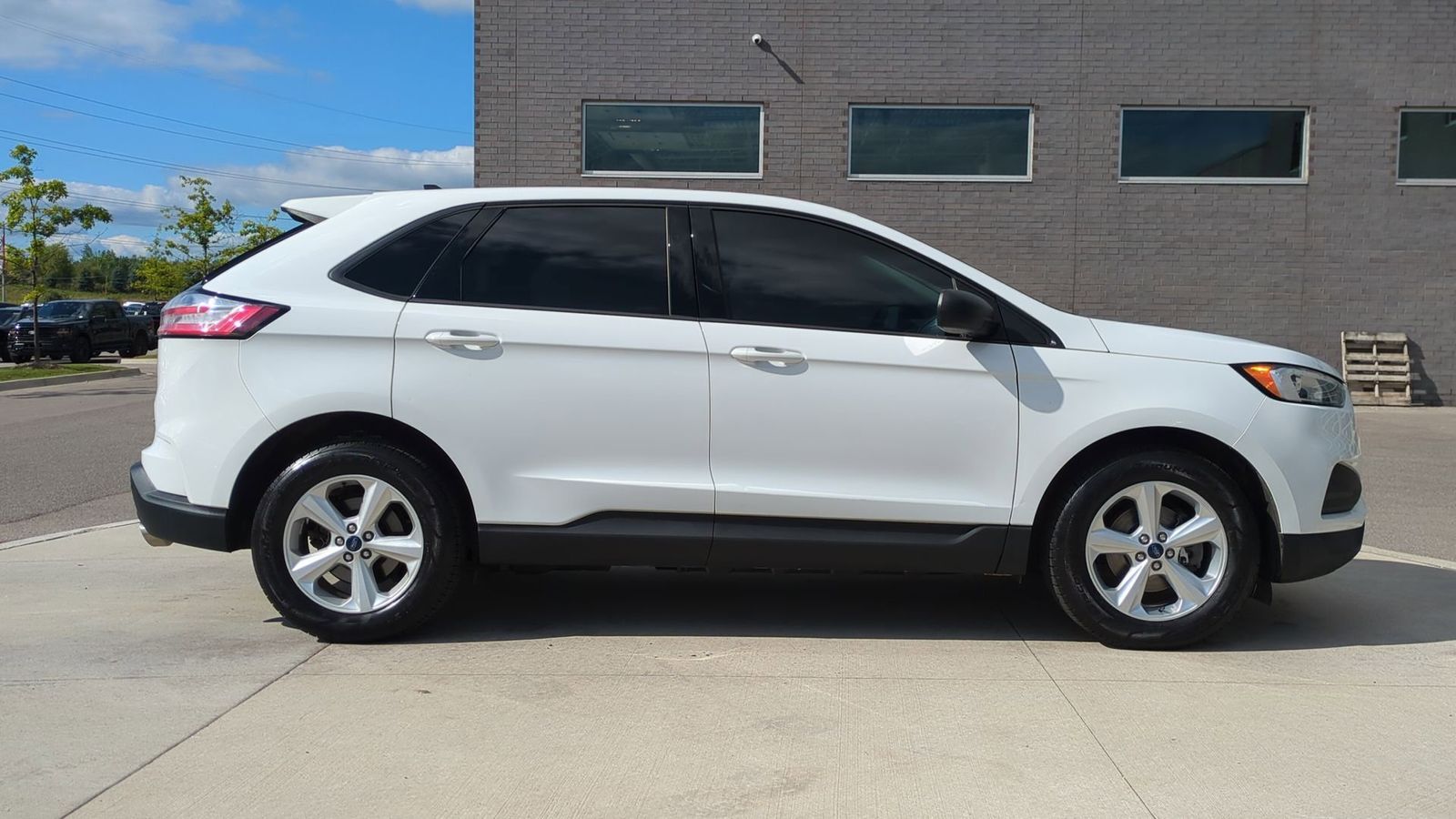 Thumbnail: 2020 Ford Edge - 8