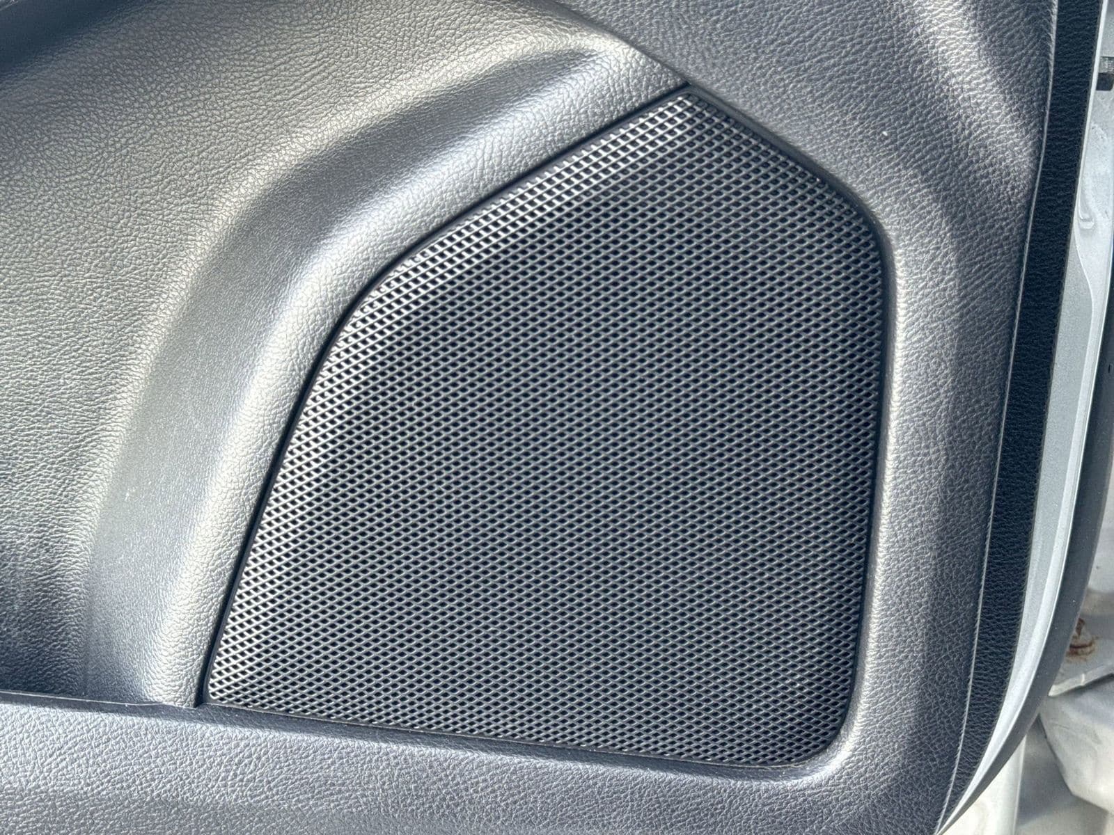 Thumbnail: 2017 Ford Edge - 31