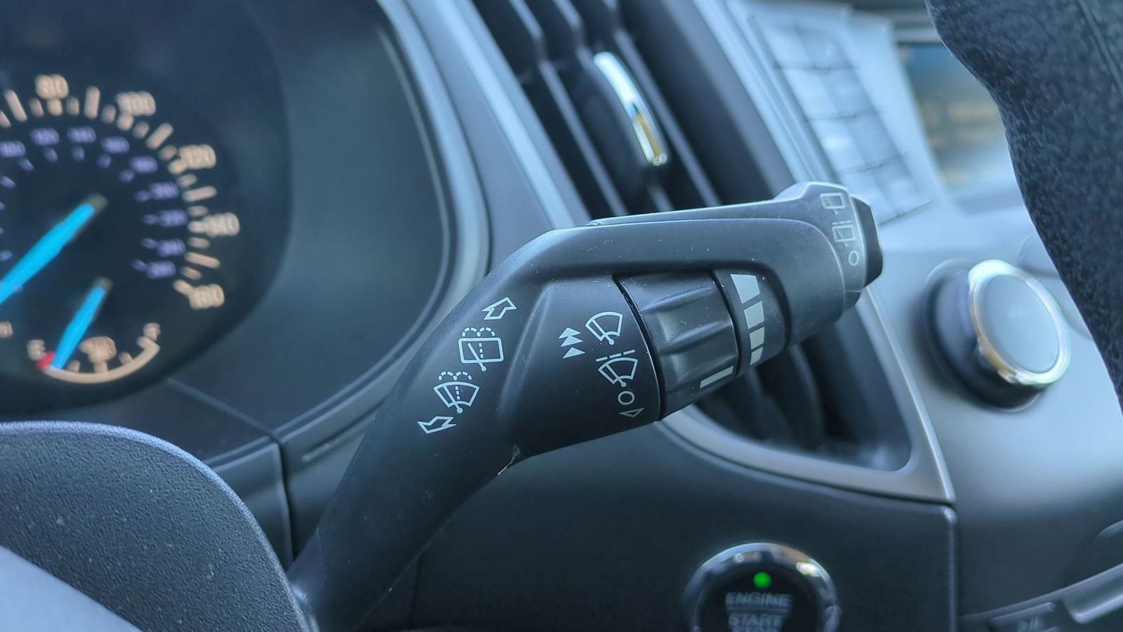 Thumbnail: 2018 Ford Edge - 24