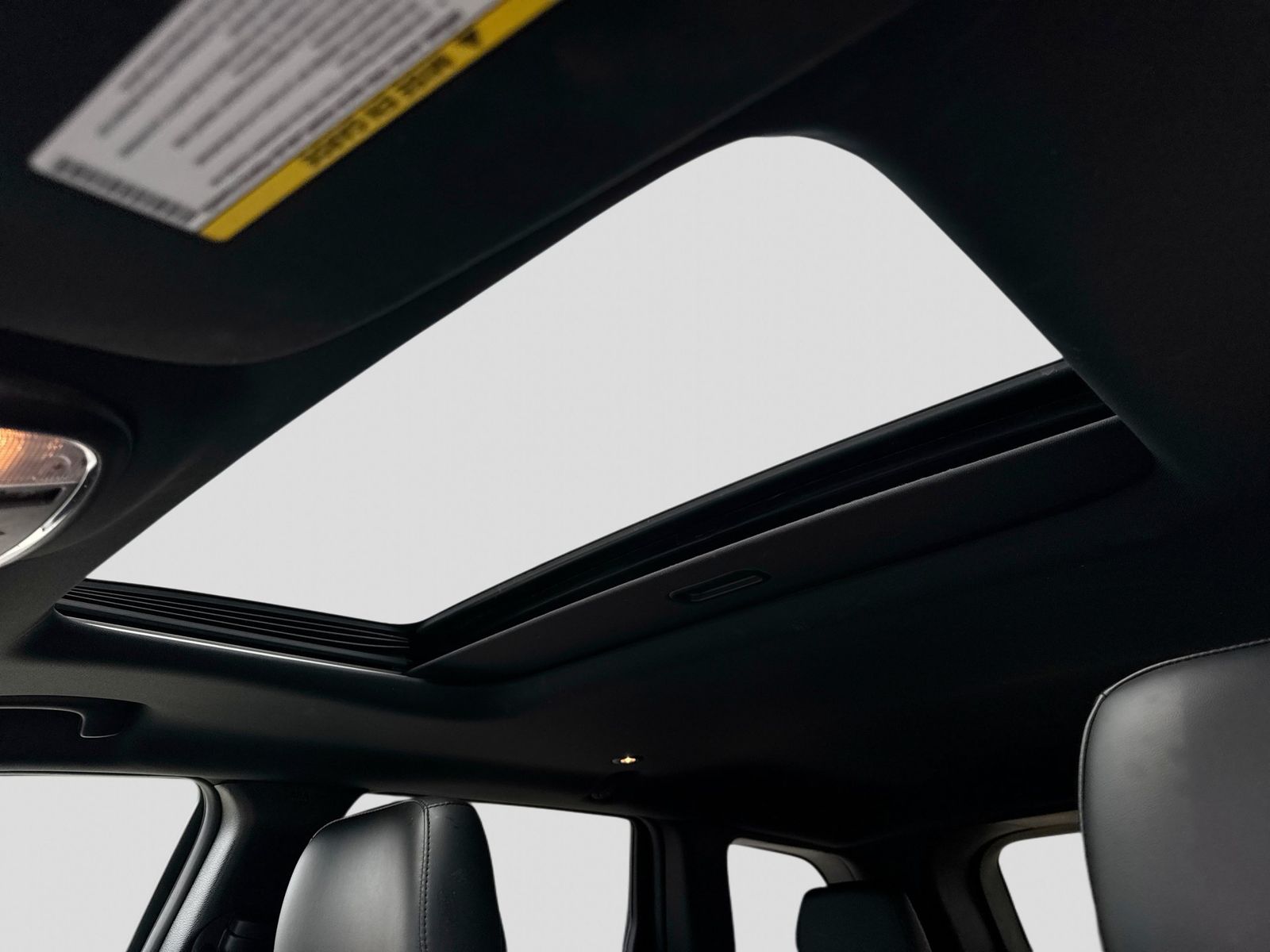 Thumbnail: 2021 Jeep Grand Cherokee - 20