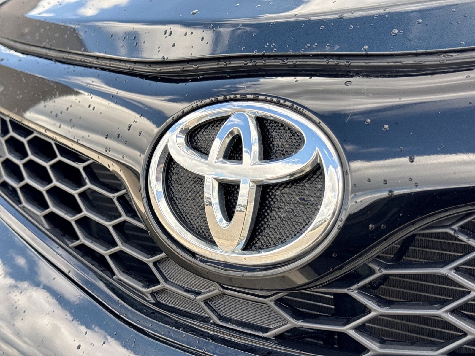 Thumbnail: 2013 Toyota Camry - 14