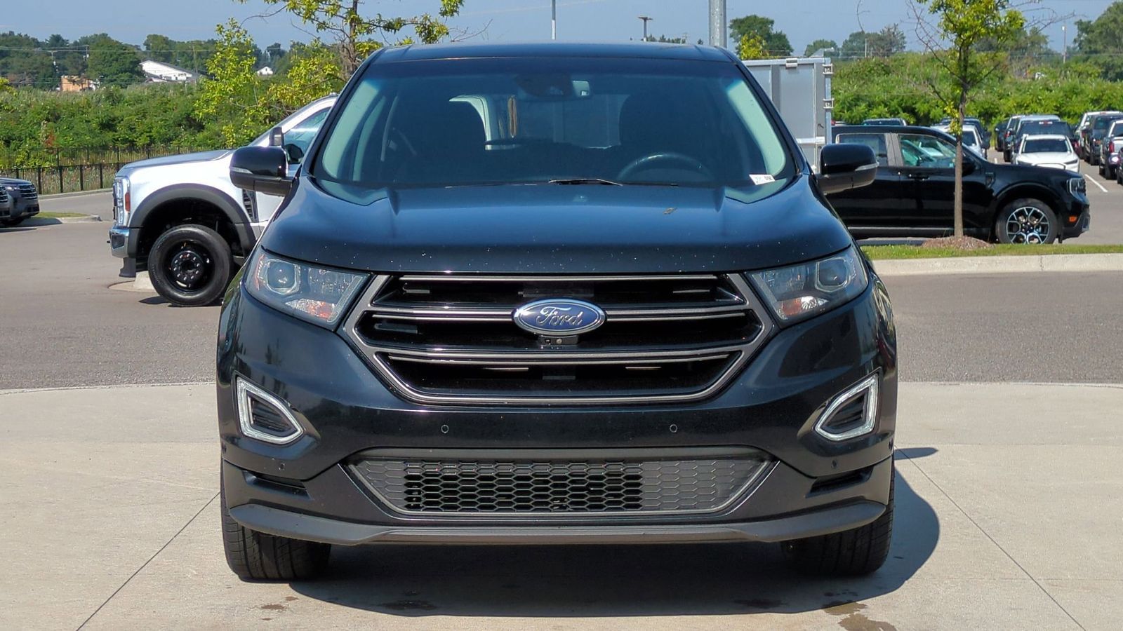 Thumbnail: 2017 Ford Edge - 10