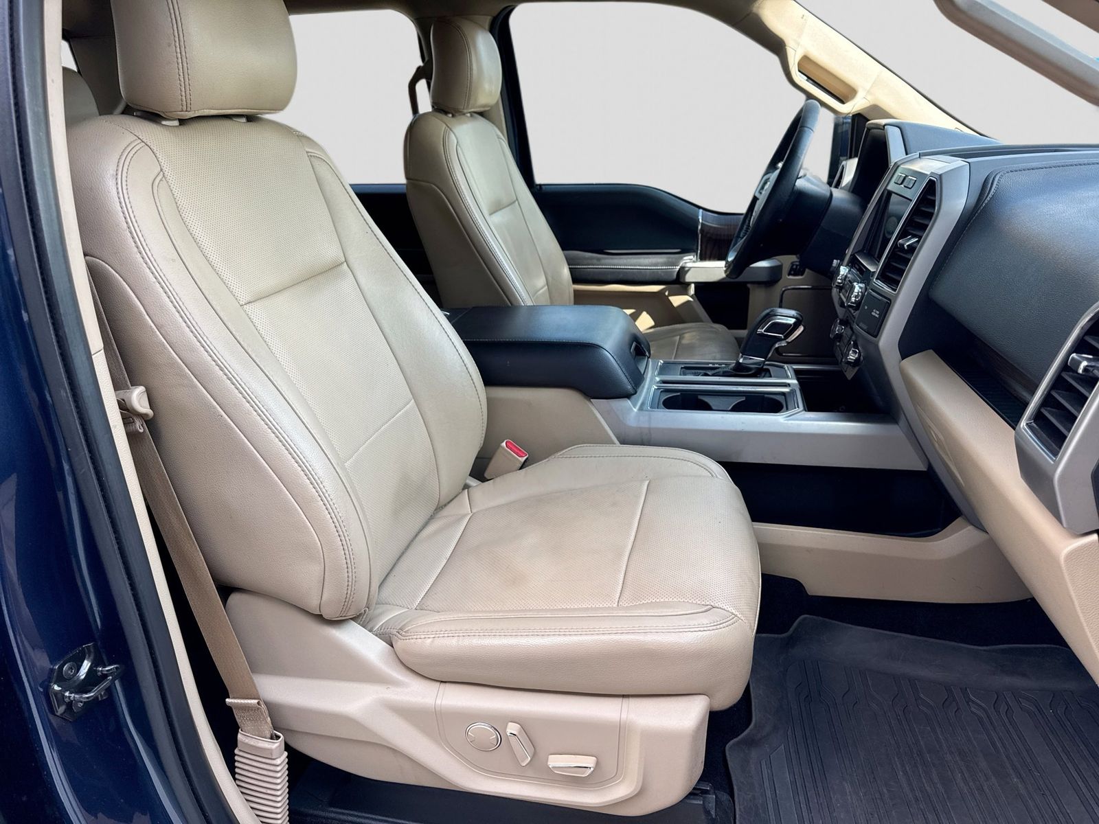 Thumbnail: 2017 Ford F-150 - 25
