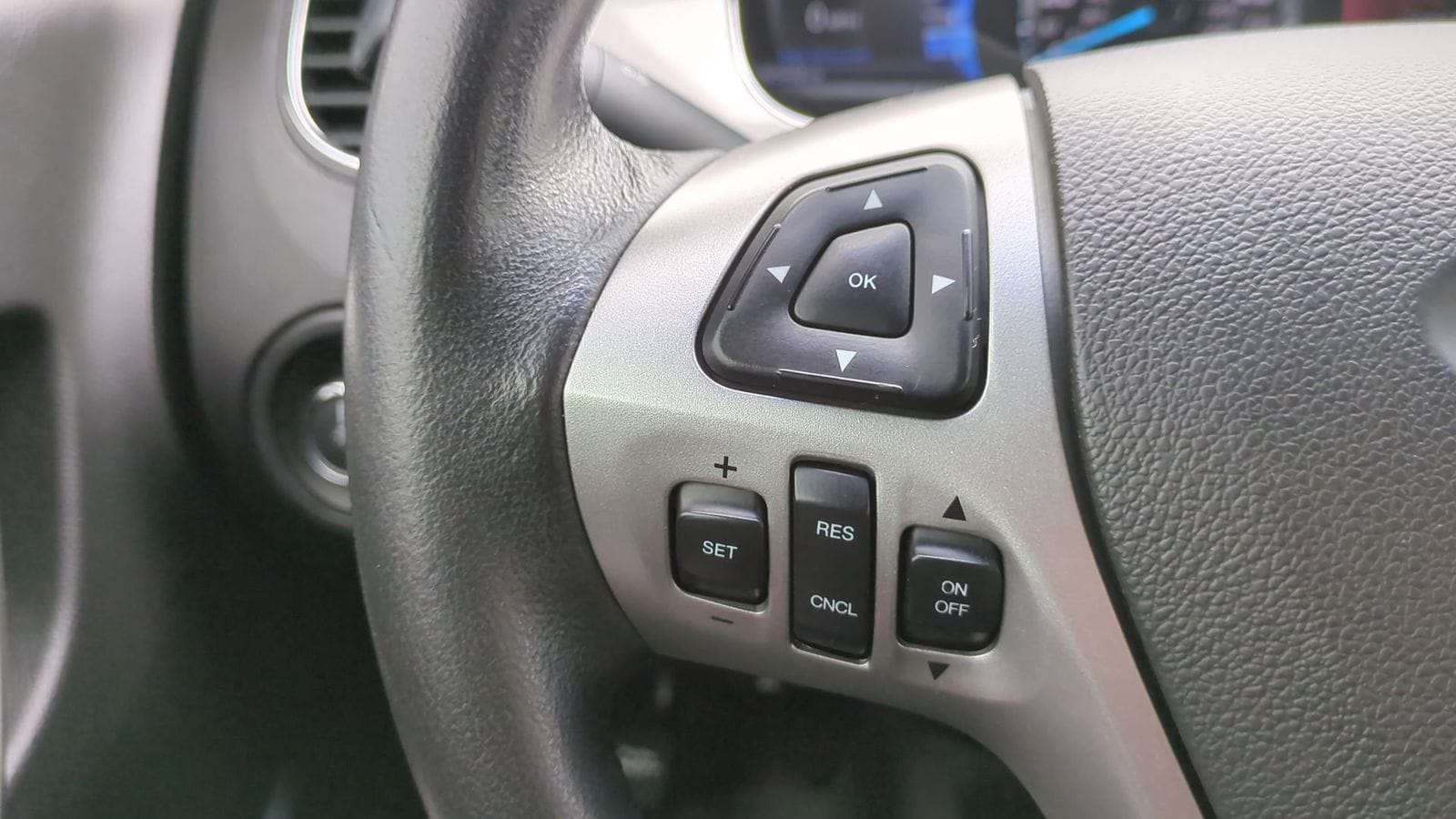 Thumbnail: 2016 Ford Taurus - 20