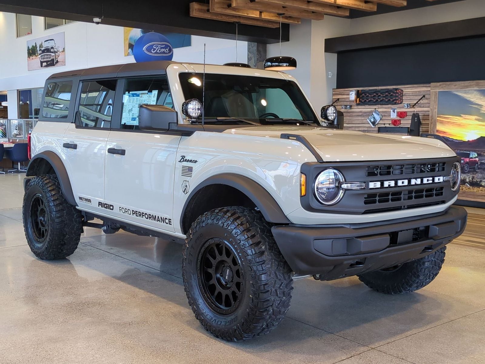 Thumbnail: 2025 Ford Bronco - 8