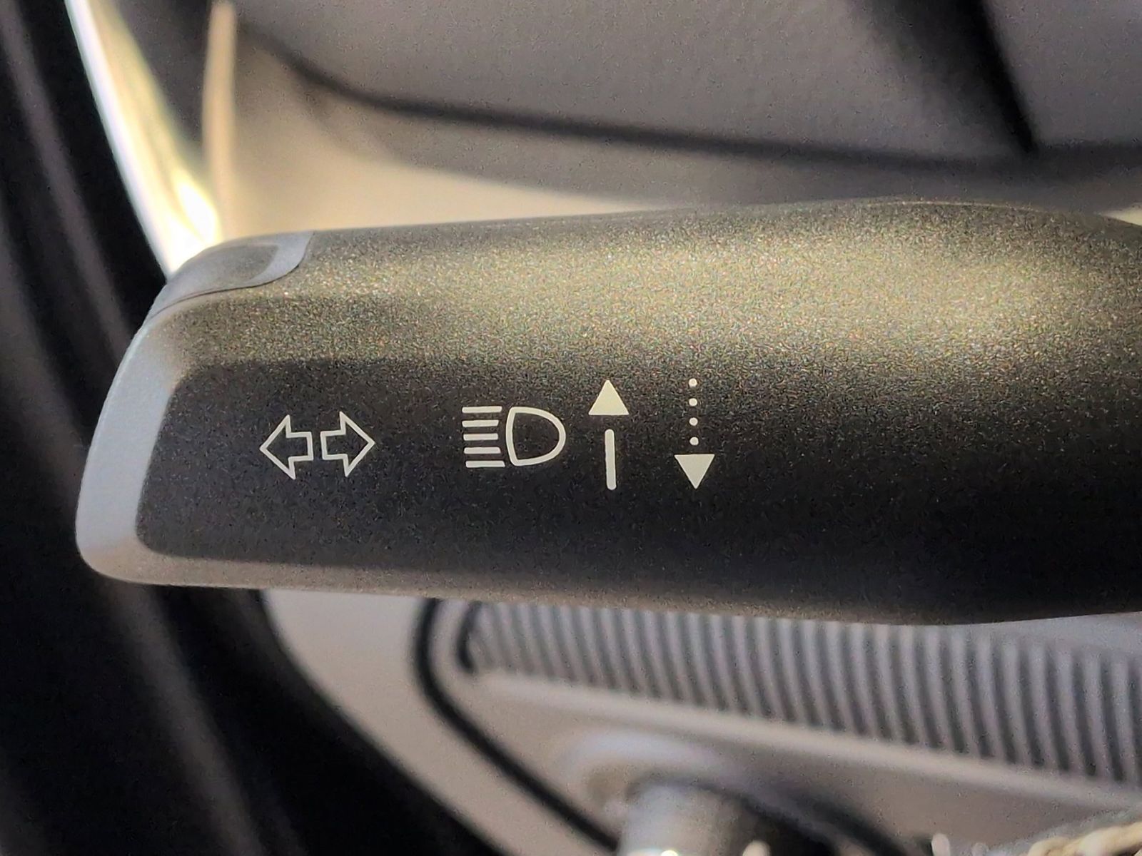 Thumbnail: 2024 Jeep Wagoneer - 34