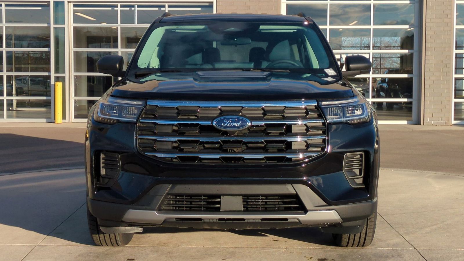 Thumbnail: 2026 Ford Explorer - 8