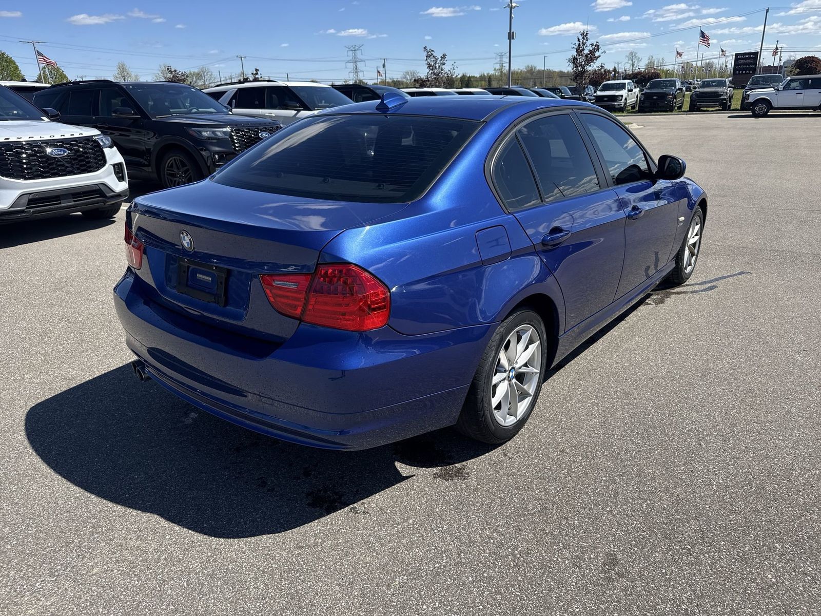 Thumbnail: 2010 BMW 3 Series - 6