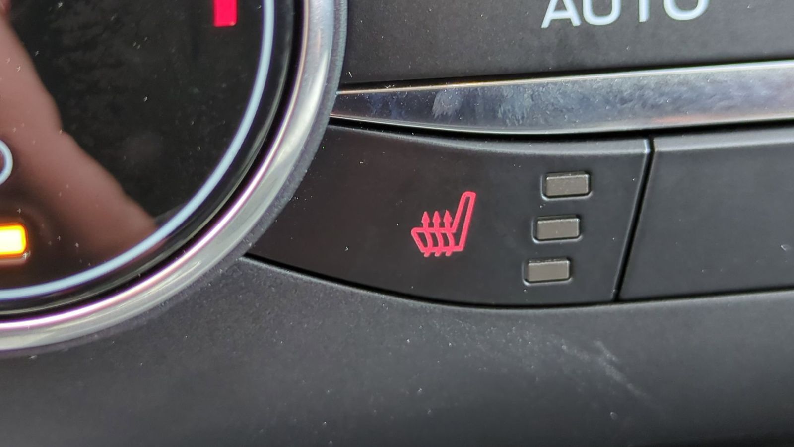 Thumbnail: 2025 Ford Escape - 32