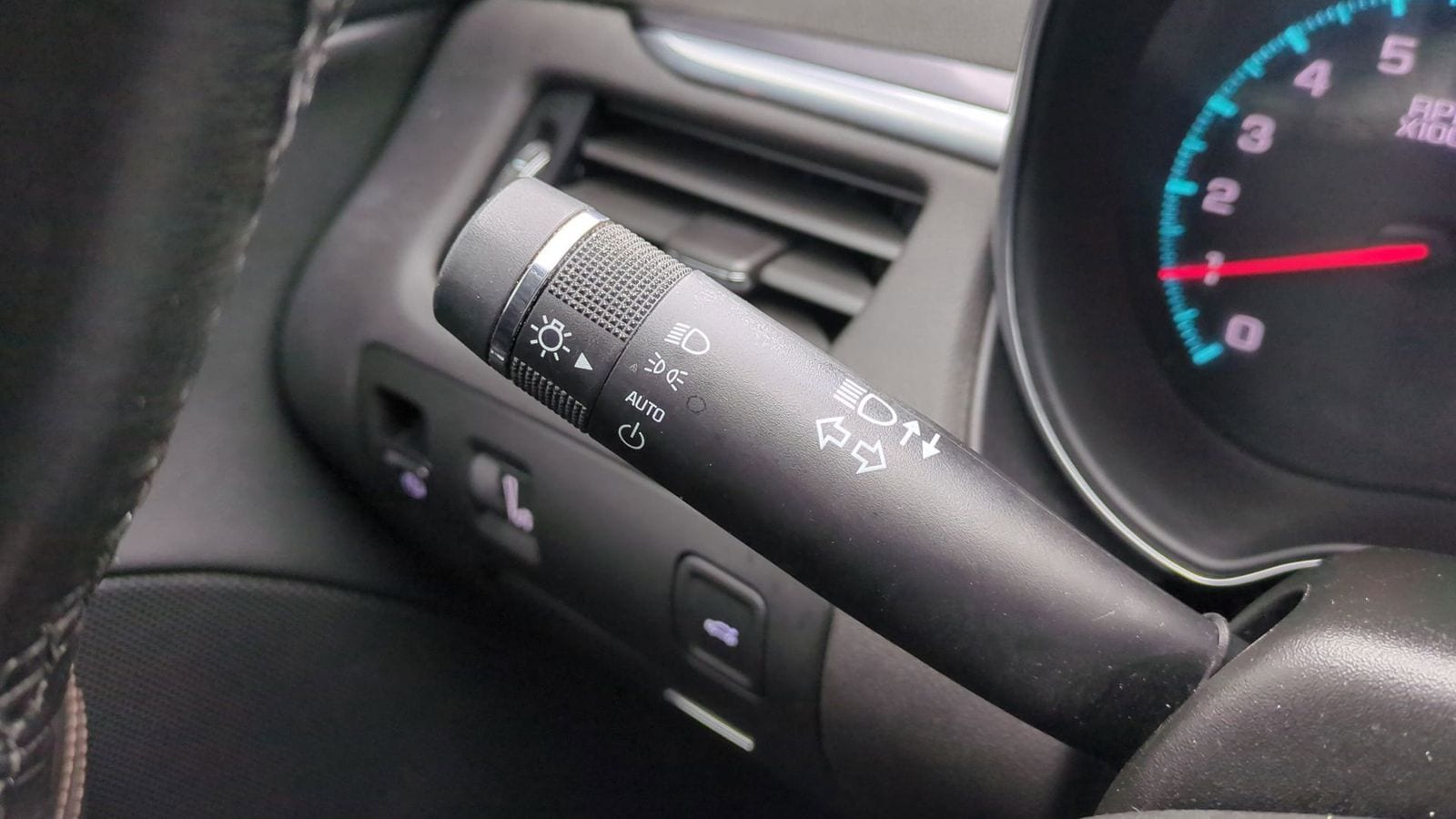 Thumbnail: 2017 Chevrolet Impala - 26