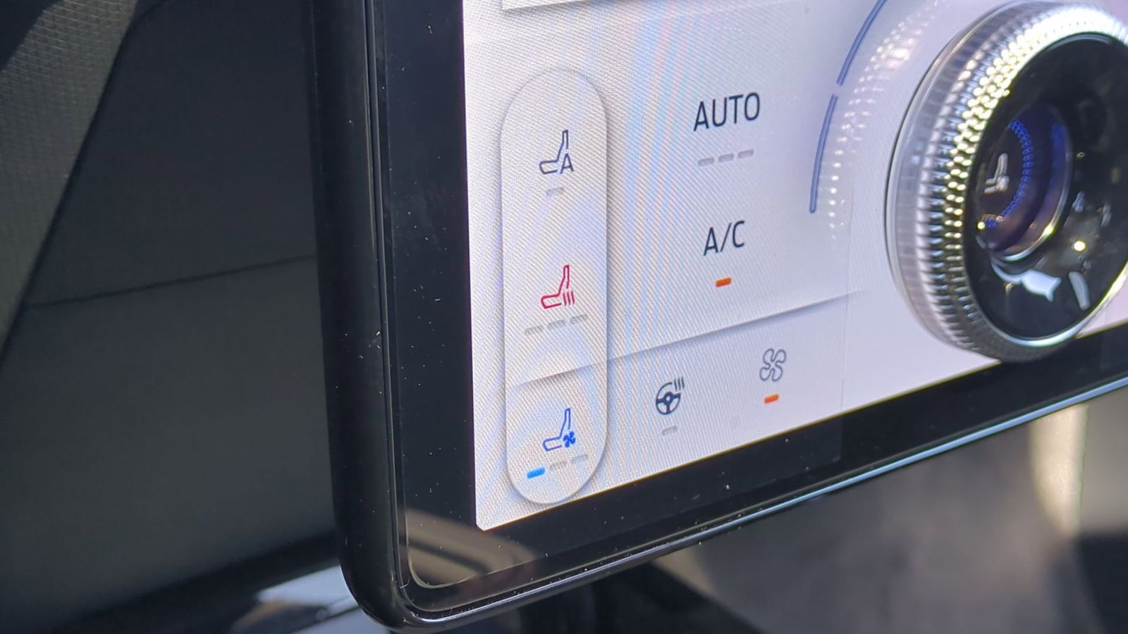 Thumbnail: 2025 Ford Mustang Mach-E - 34