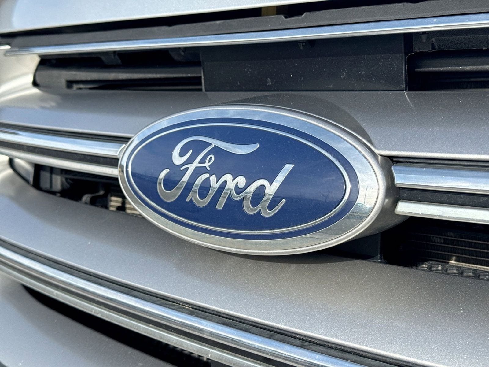 Thumbnail: 2017 Ford Edge - 12