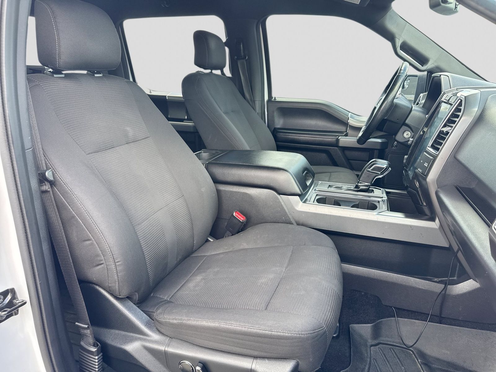 Thumbnail: 2016 Ford F-150 - 26