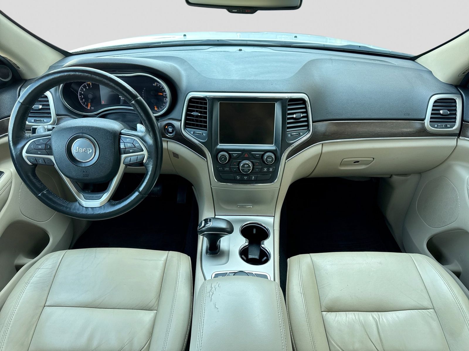 Thumbnail: 2015 Jeep Grand Cherokee - 16