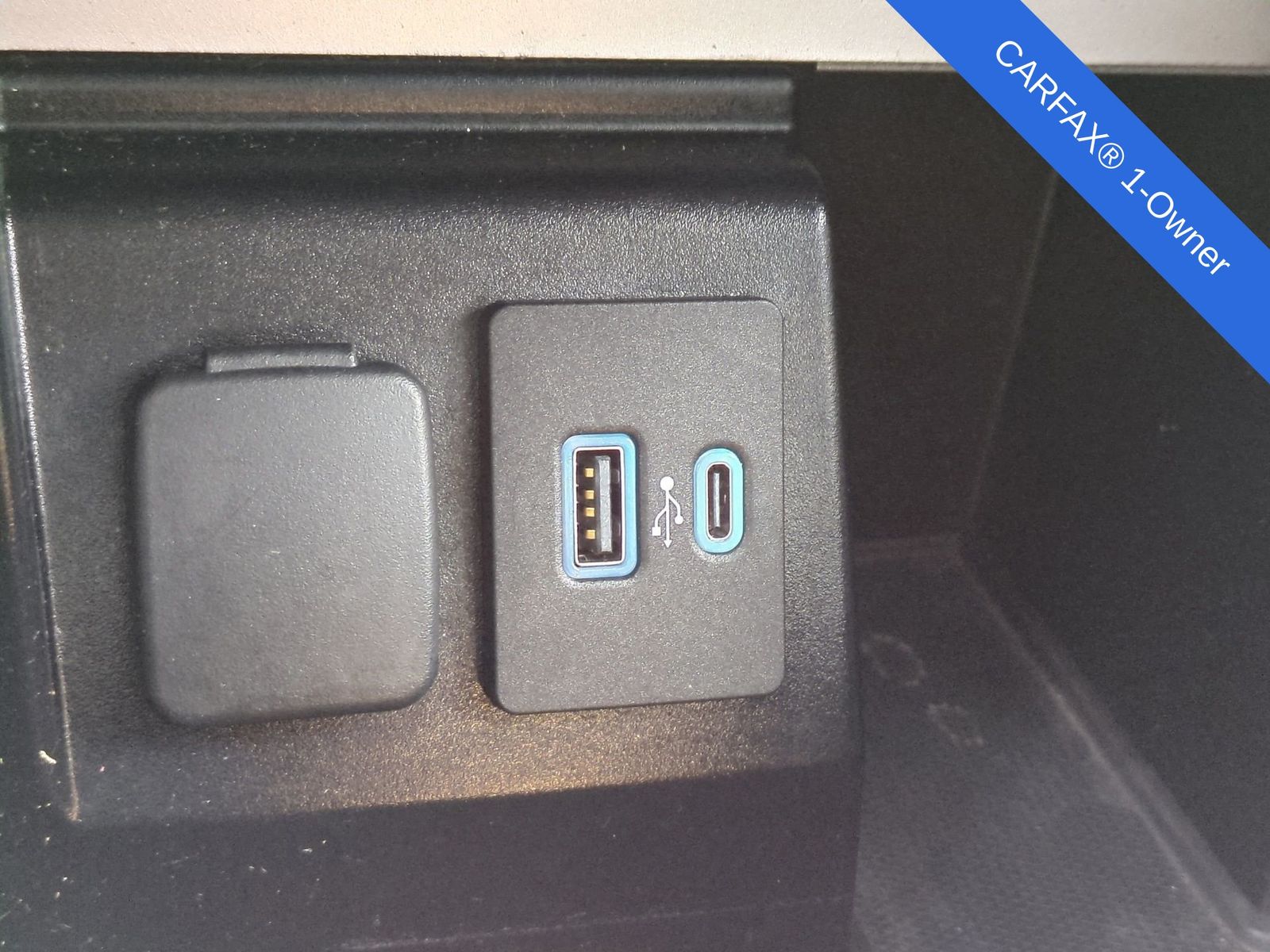 Thumbnail: 2020 Ford Explorer - 39