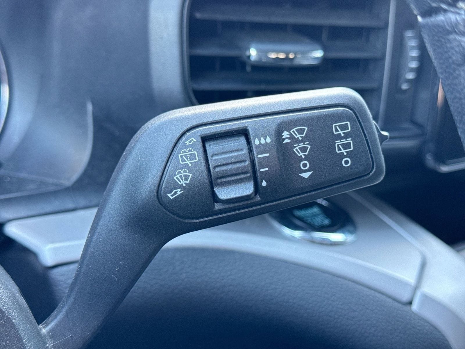 Thumbnail: 2023 Ford Explorer - 25