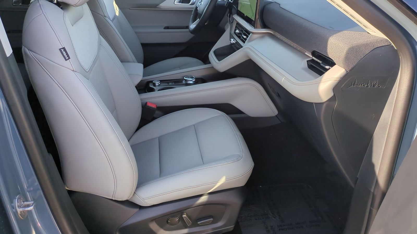 Thumbnail: 2026 Ford Explorer - 19