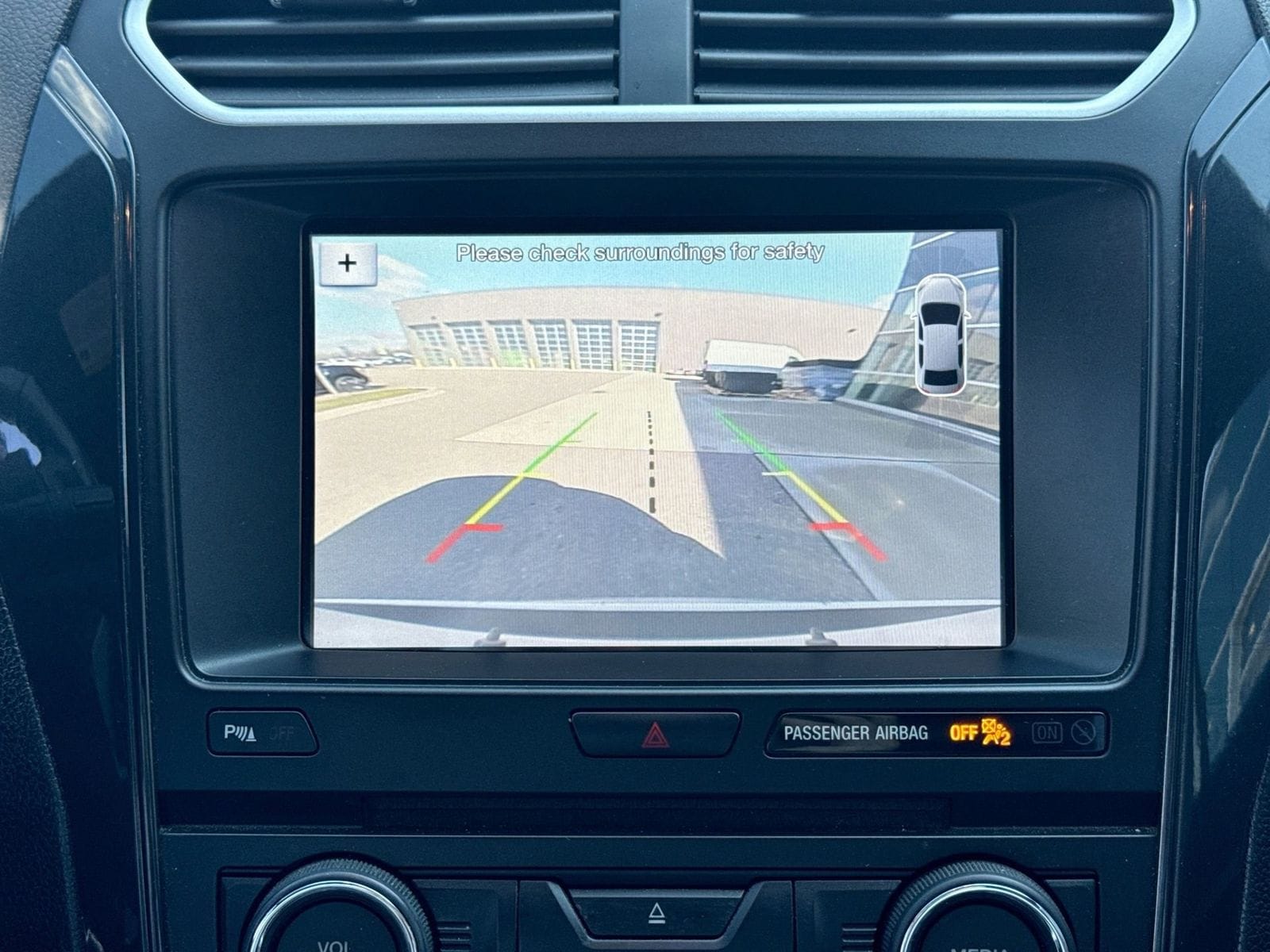 Thumbnail: 2017 Ford Explorer - 34