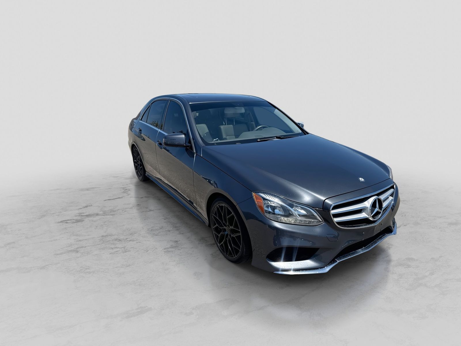 Thumbnail: 2014 Mercedes-Benz E-Class - 9