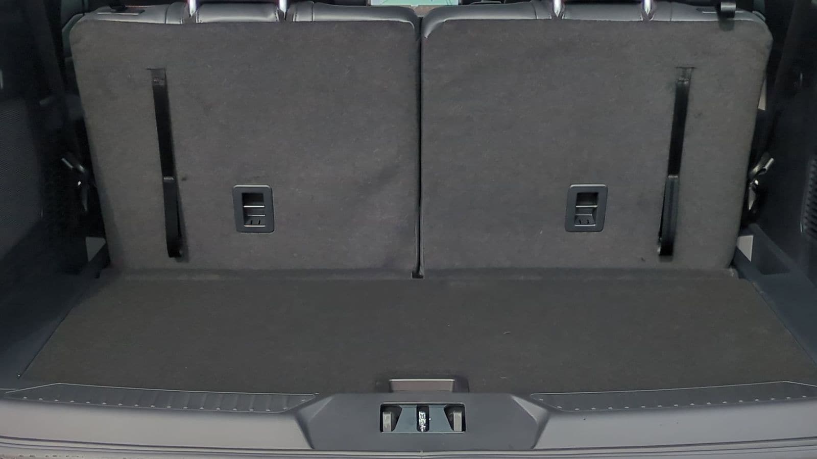 Thumbnail: 2026 Ford Explorer - 35