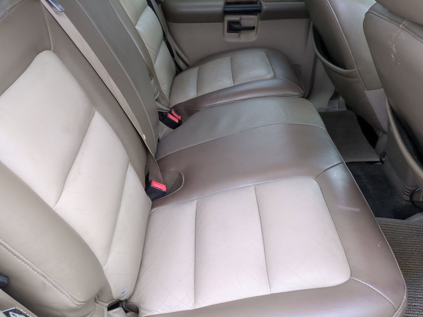 Thumbnail: 2003 Ford Explorer Sport Trac - 22