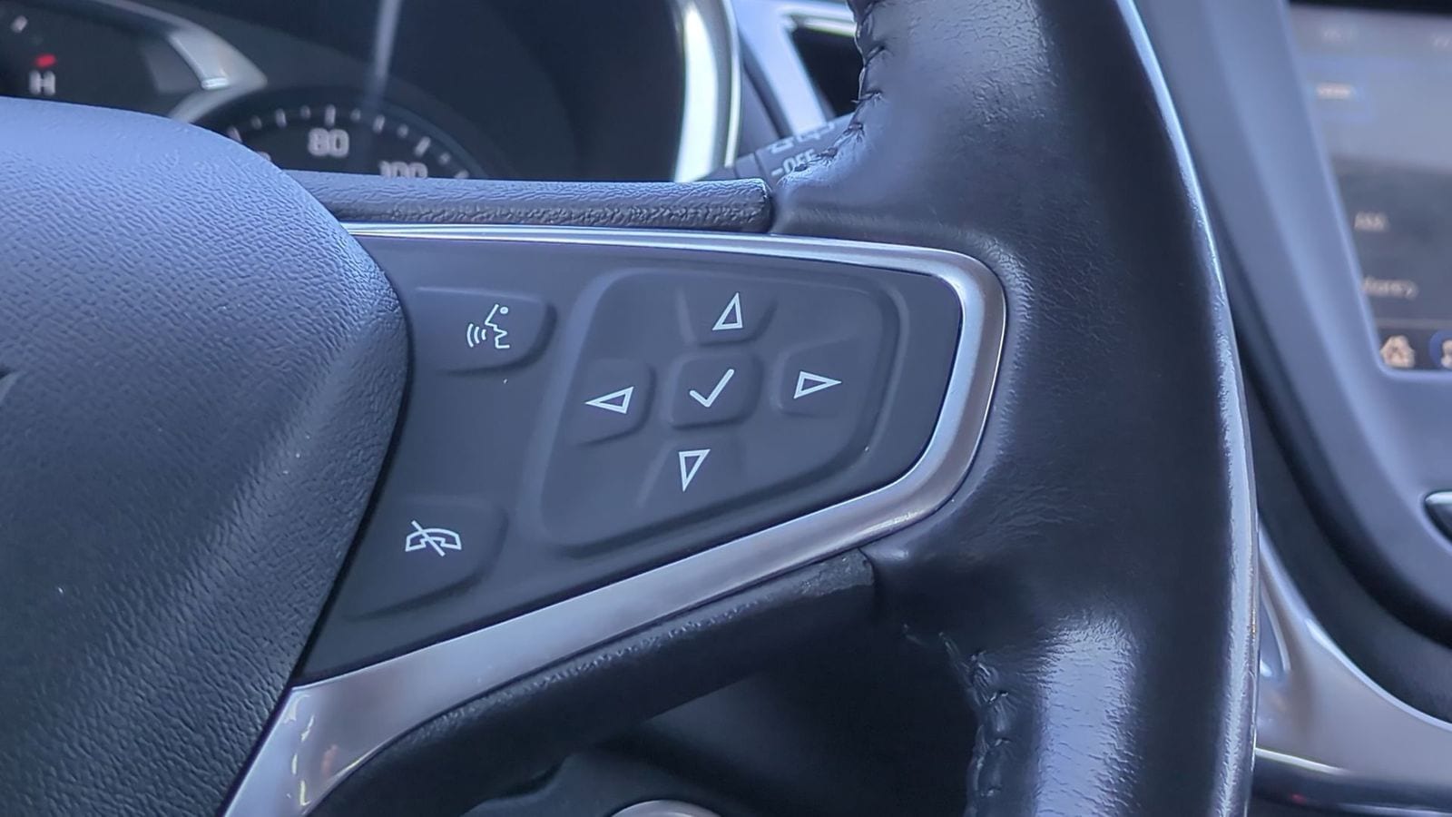 Thumbnail: 2019 Chevrolet Equinox - 27