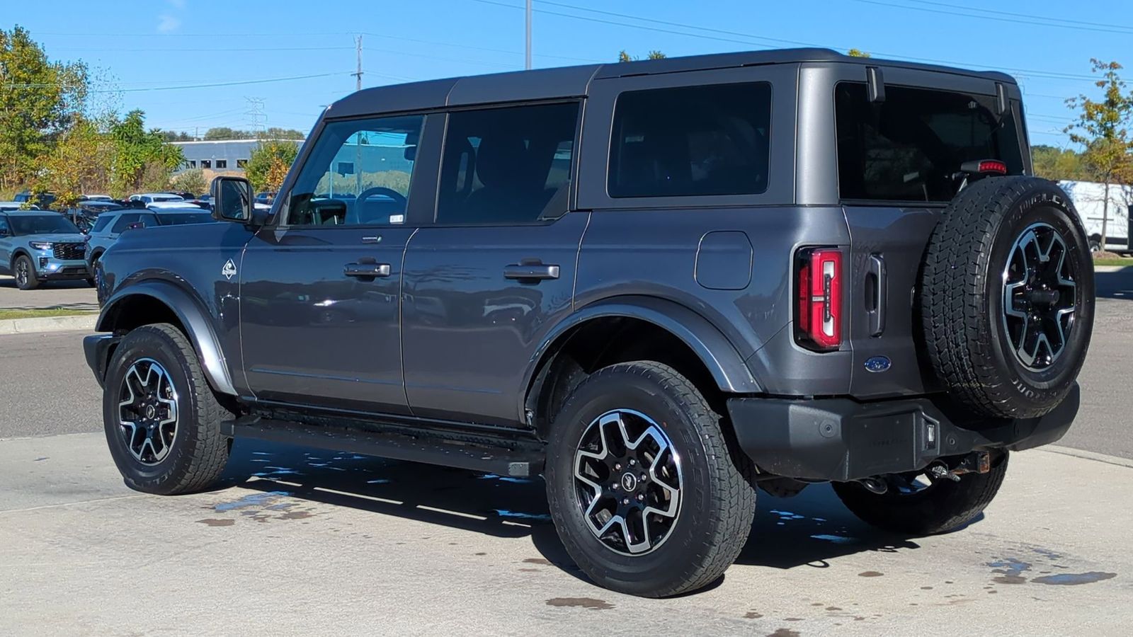 2022 Ford Bronco Outer Banks photo 3