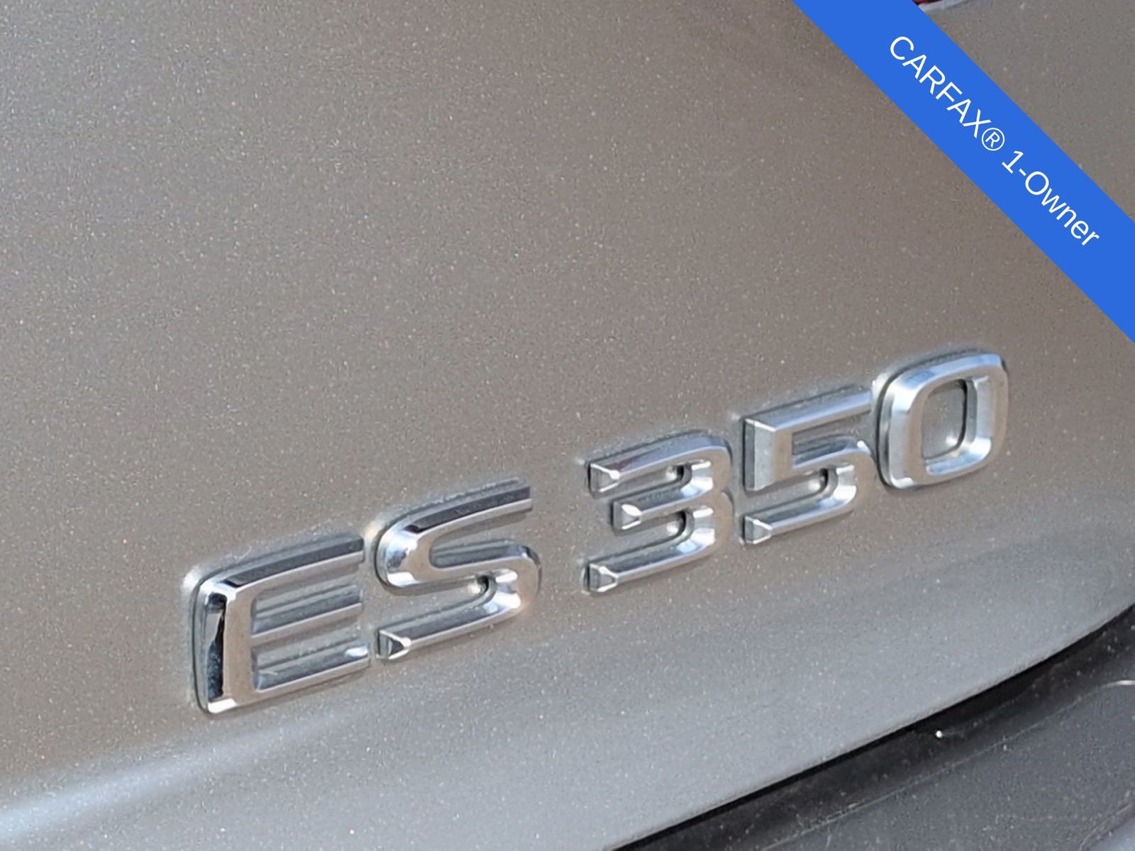 Thumbnail: 2016 Lexus ES - 15