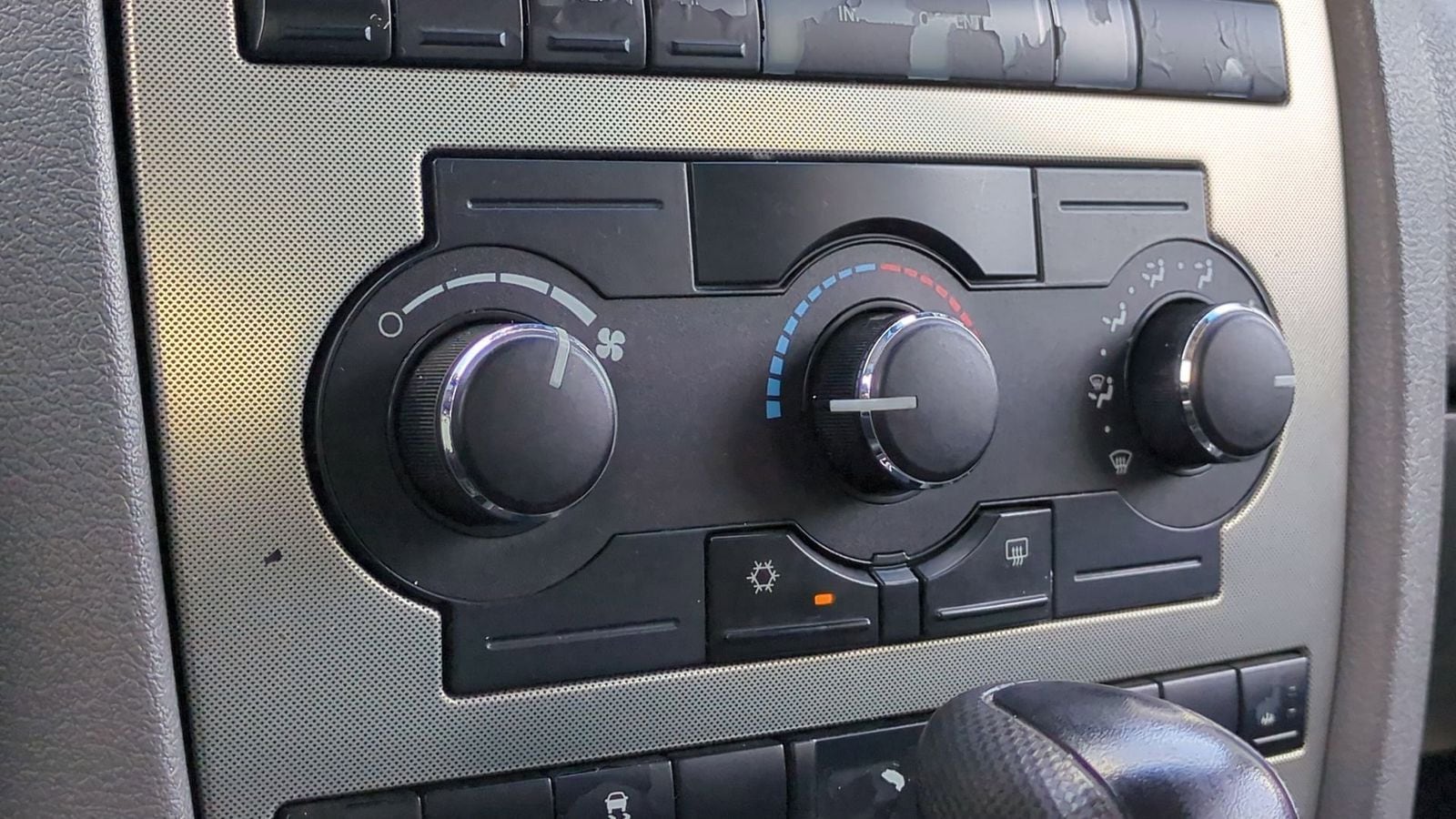 2007 Jeep Grand Cherokee Laredo 24