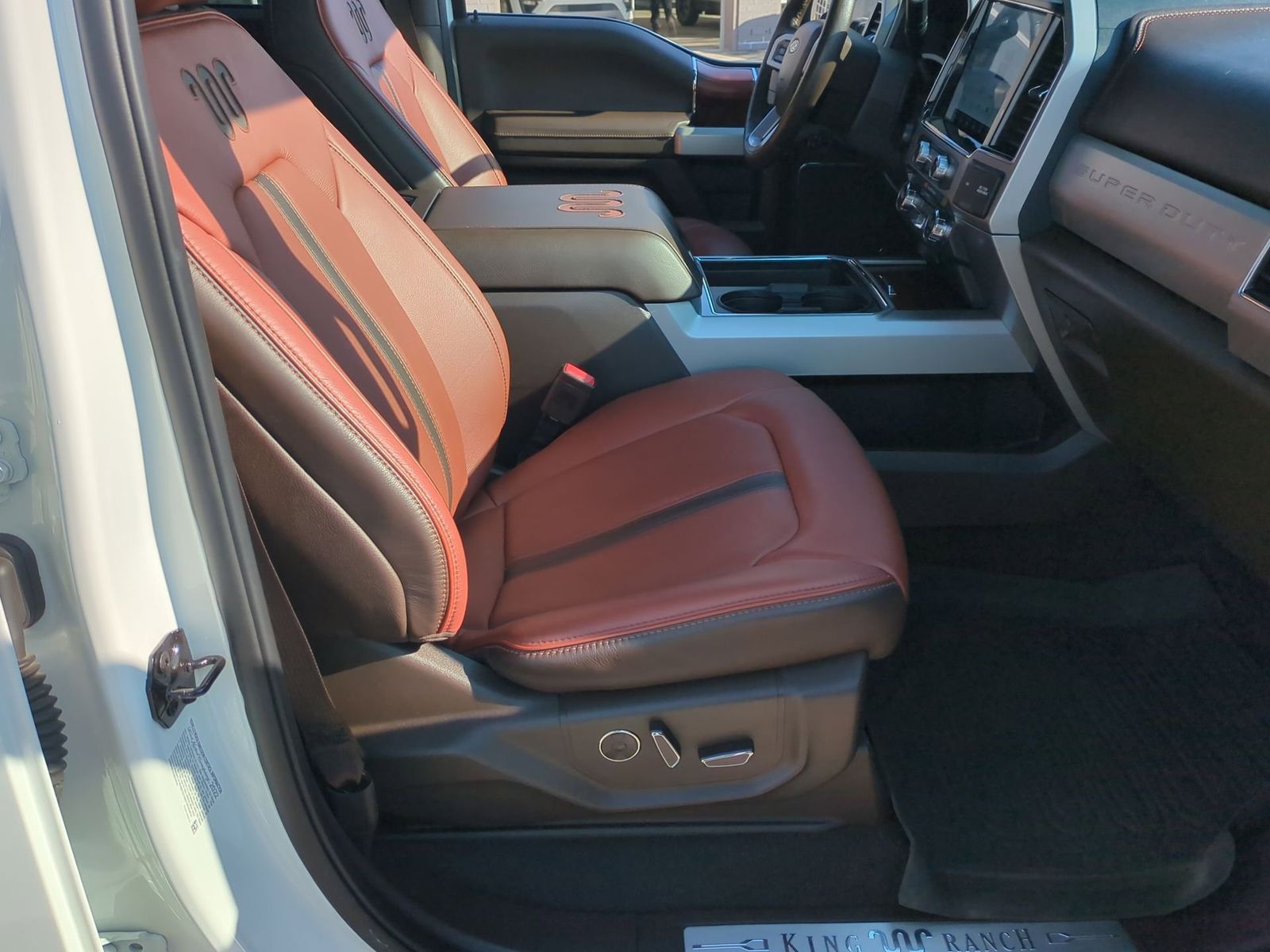 Thumbnail: 2022 Ford F-450 - 31