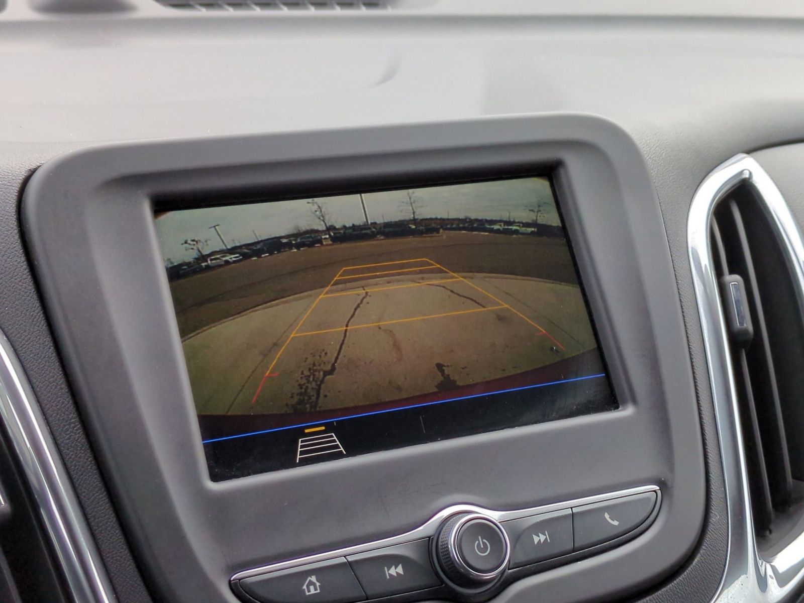 Thumbnail: 2019 Chevrolet Equinox - 35