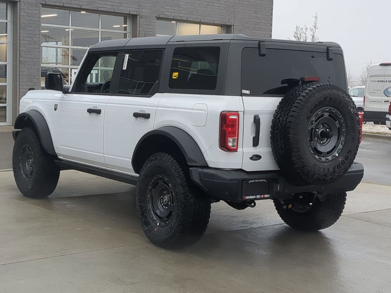 Thumbnail: 2025 Ford Bronco - 4