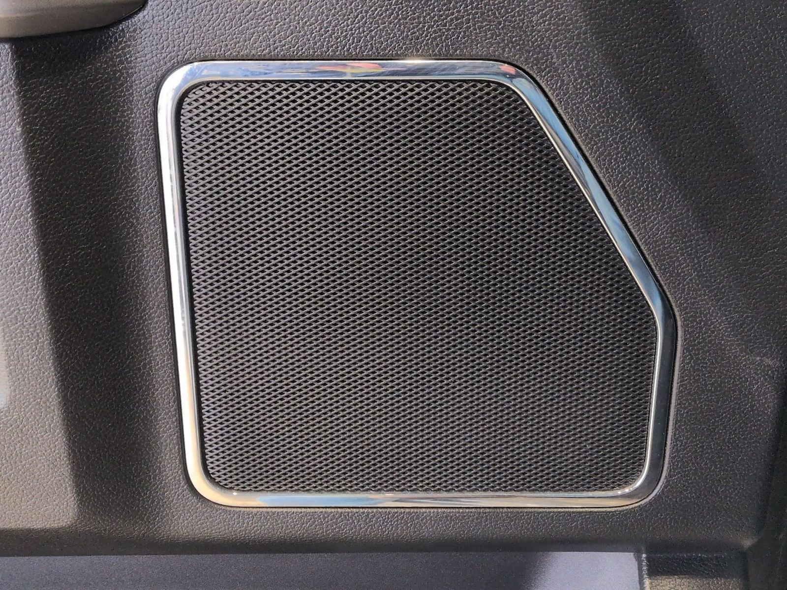 Thumbnail: 2018 Ford F-150 - 36