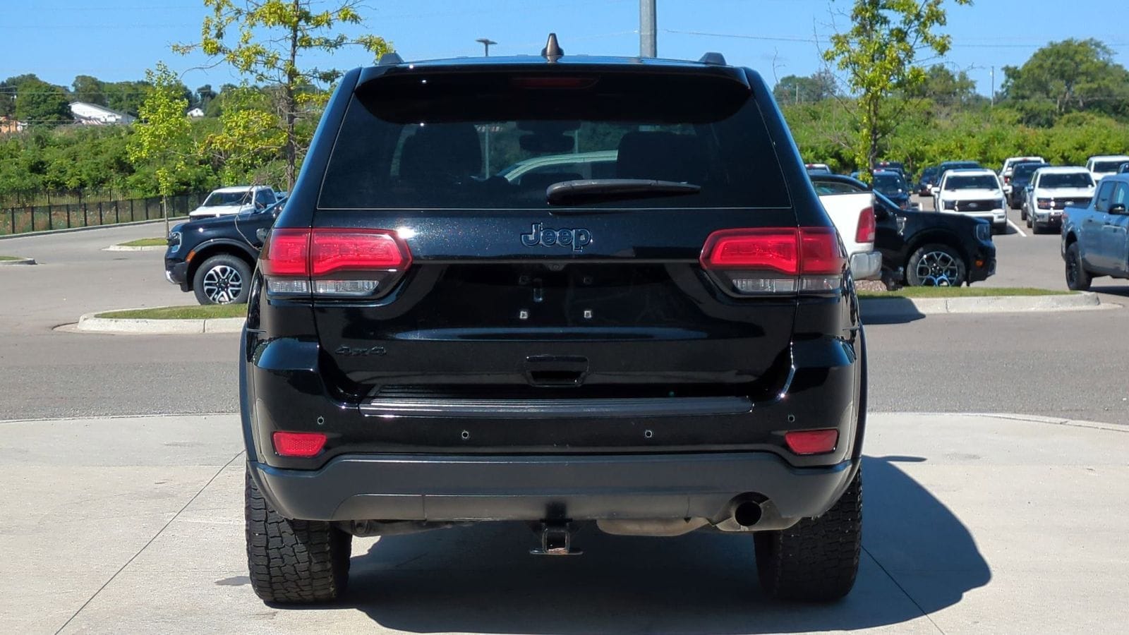 Thumbnail: 2020 Jeep Grand Cherokee - 3