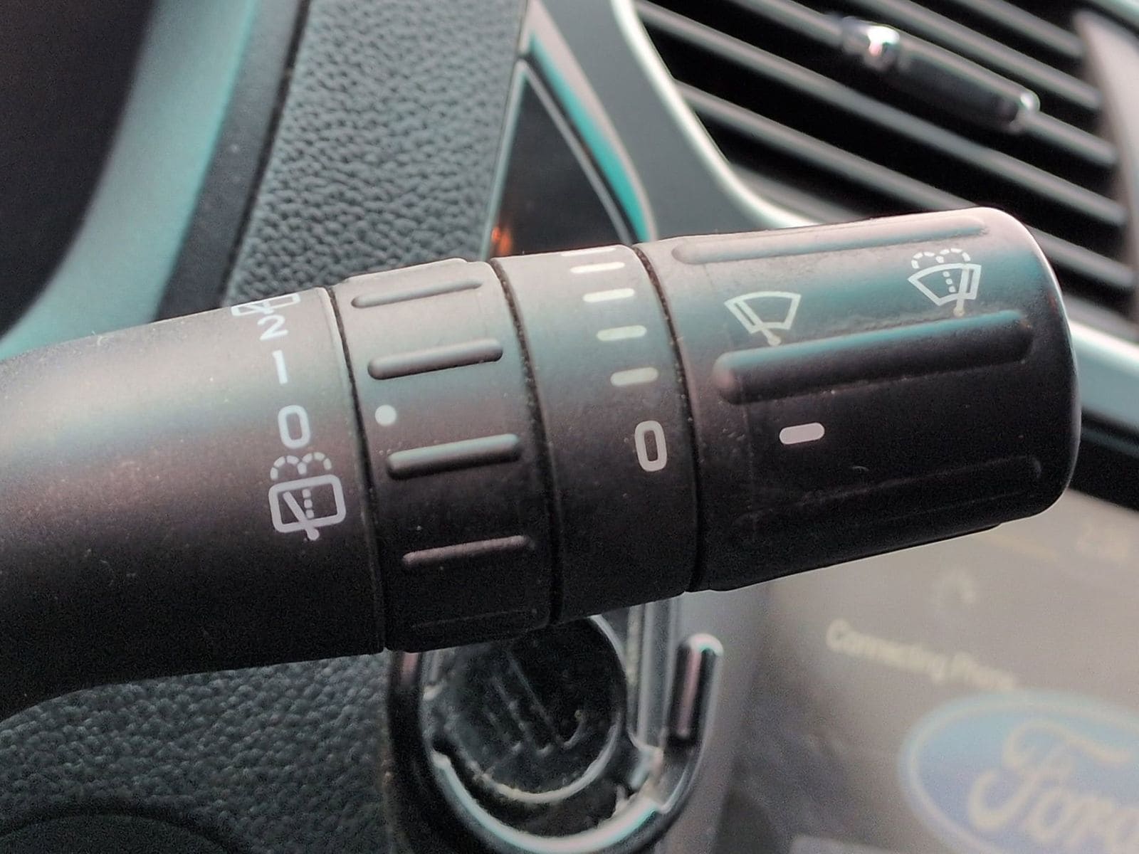 Thumbnail: 2016 Ford Explorer - 31