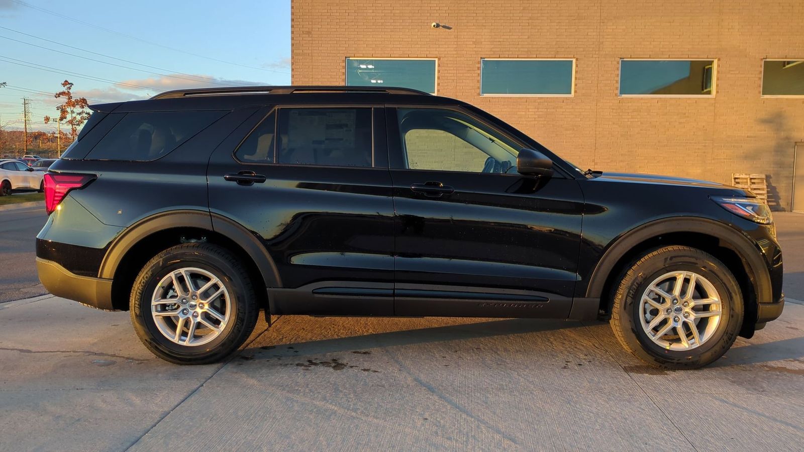 Thumbnail: 2026 Ford Explorer - 7